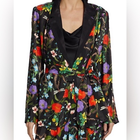 L'AGENCE Tops - NWT L'Agence Ciara Robe Top Black Multi Botanical Snake Floral Black Size Medium